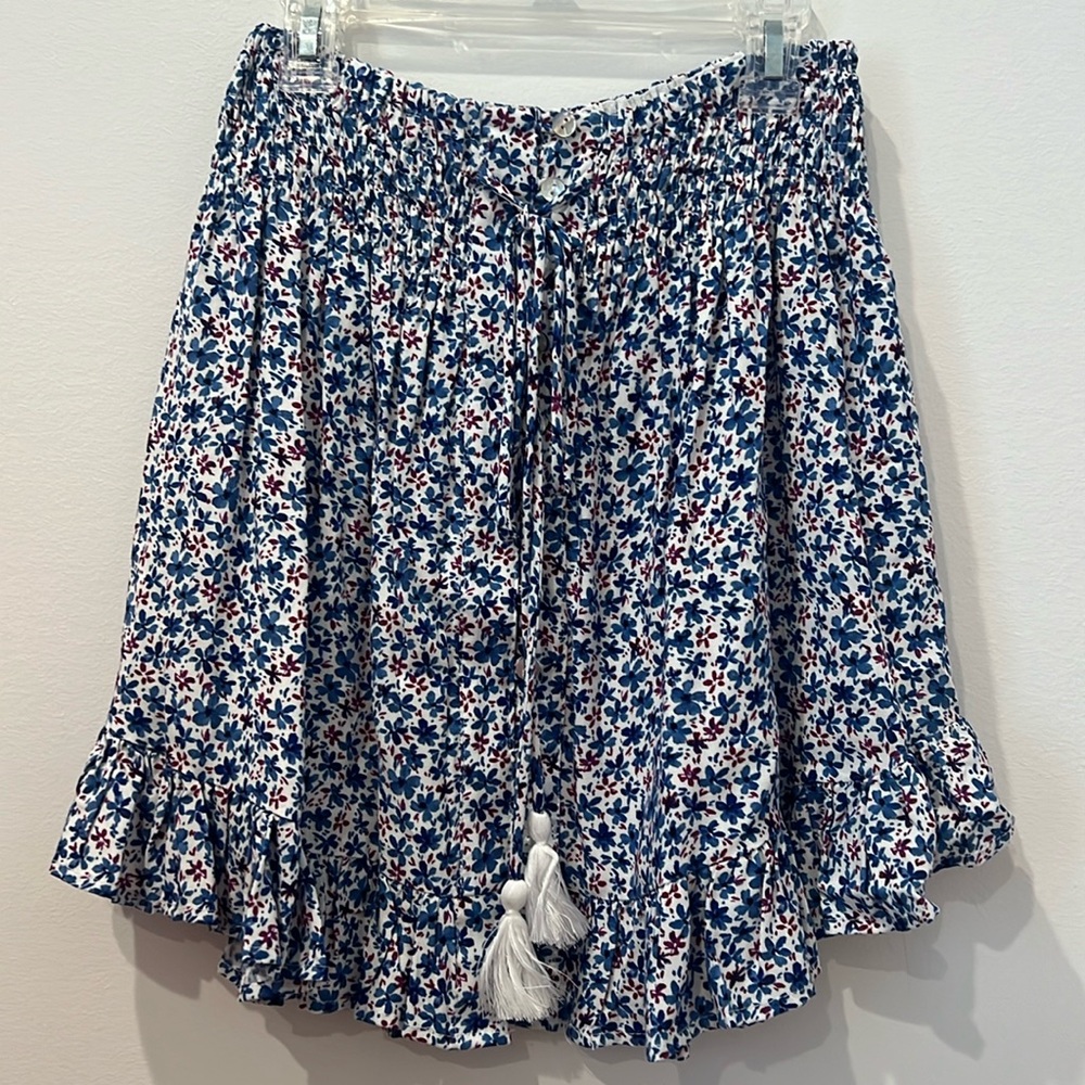 mini skirt